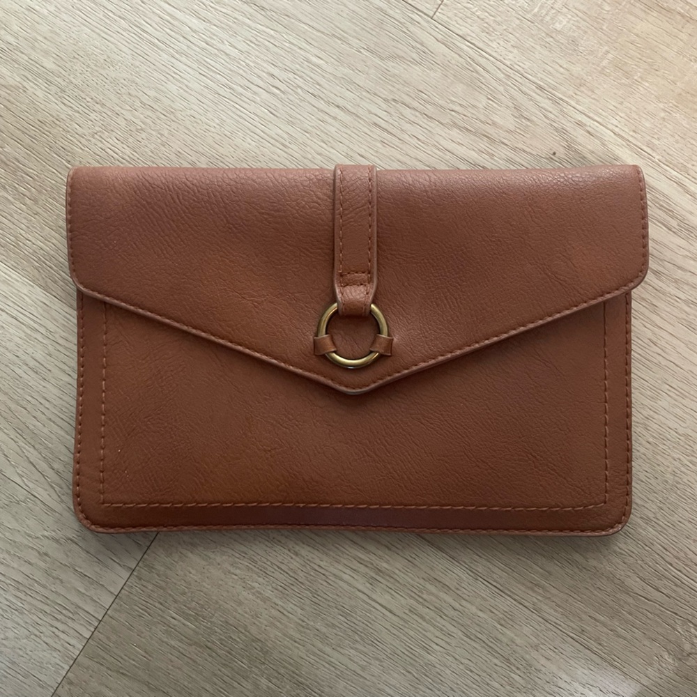 Universal Thread Tan Clutch - Picture 2 of 4